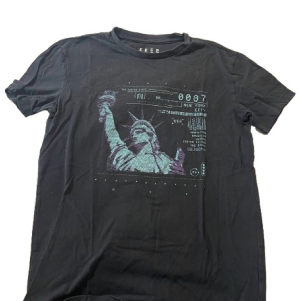 Free State Graphic T-Shirt for Men- Size Small